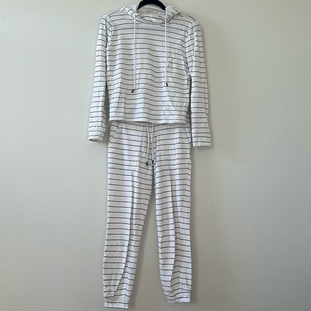 Marine Layer Black and White Pajama Set Intimates & Sleepwear